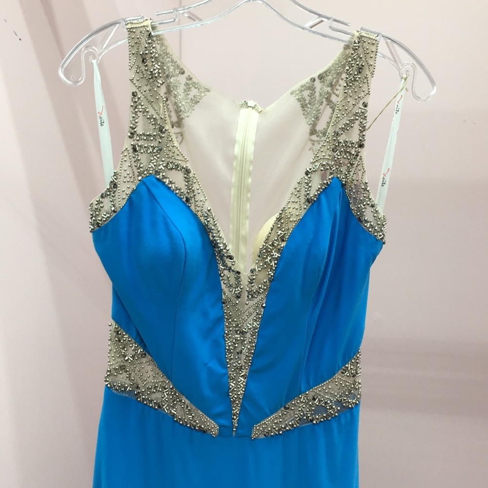 NWT TURQUOISE JERSEY DRESS w/ BEADING